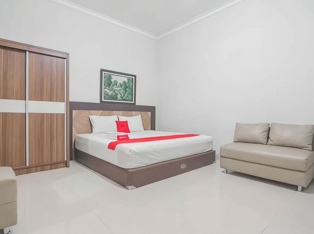 RedDoorz Plus Syariah at Banjarbaru 2