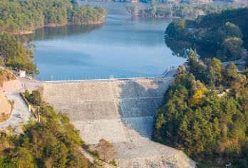 红军会理会议遗址+会理仙人湖+铁厂红【2人起订独立小包团】【上门接送-时间自由】