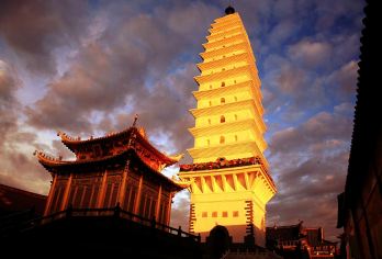 鸡足山+门票+上段观光车往返+索道往返【纯玩8人内小包团】【专车接送，下关城区、古城区（龙龛、才村）】