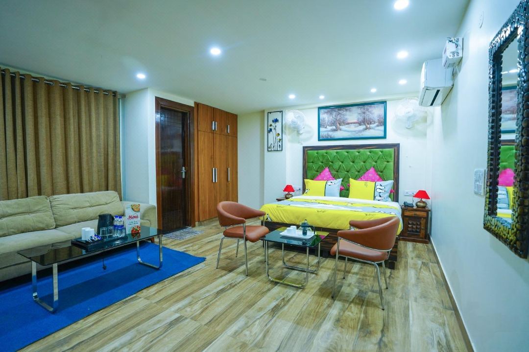 Lime Tree Hotel Near 32nd Avenue Sector 29 Gurgaon