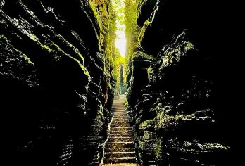 恩施梭布垭石林一日游【精品团、纯玩团、包接送、含景交】【[VIP]专车上门接送，可选保姆车】