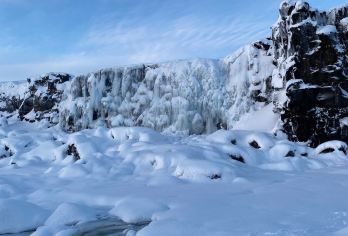 冰岛雷克雅未克往返精华景点中文包车一日游【可定制】【冰岛雷克雅未克往返花少同款，深度游览黄金圈经典景点一日游[中文专车+行程可调]】