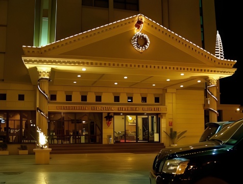 维多利亚皇冠假日酒店-官方