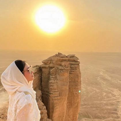 沙特利雅得世界之崖【酒店接送 可选中文日落独立团/德拉伊古城
