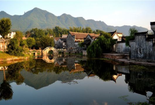 安徽黄山呈坎+阳产土楼+屯溪老街+西溪南一日游中英文服务【呈坎，千年八卦古村，带你走进梦里徽州】