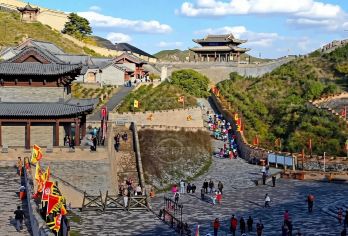 山西大同雁门关+应县木塔一日游【20人左右团】【[温馨提示]本产品发团当天够十人含景区讲解，不够十人安排小车上门接送不含讲解。】