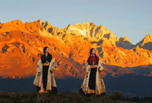 丽江玉龙雪山大索道+蓝月谷一日游【官方保票6-8团日照金山】【[官方保票]保票套餐，无忧出行，下单保证出票，自然天气原因除外！】