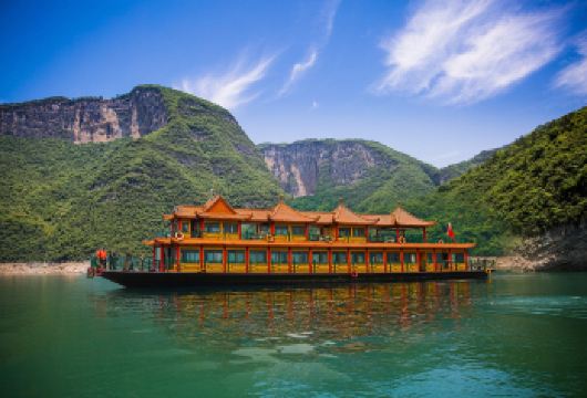 恩施大清江一日游【红花峡/千瀑峡/蝴蝶崖丨免费接送/无购物】【乘船游玩恩施母亲河，感受别样的风景！】