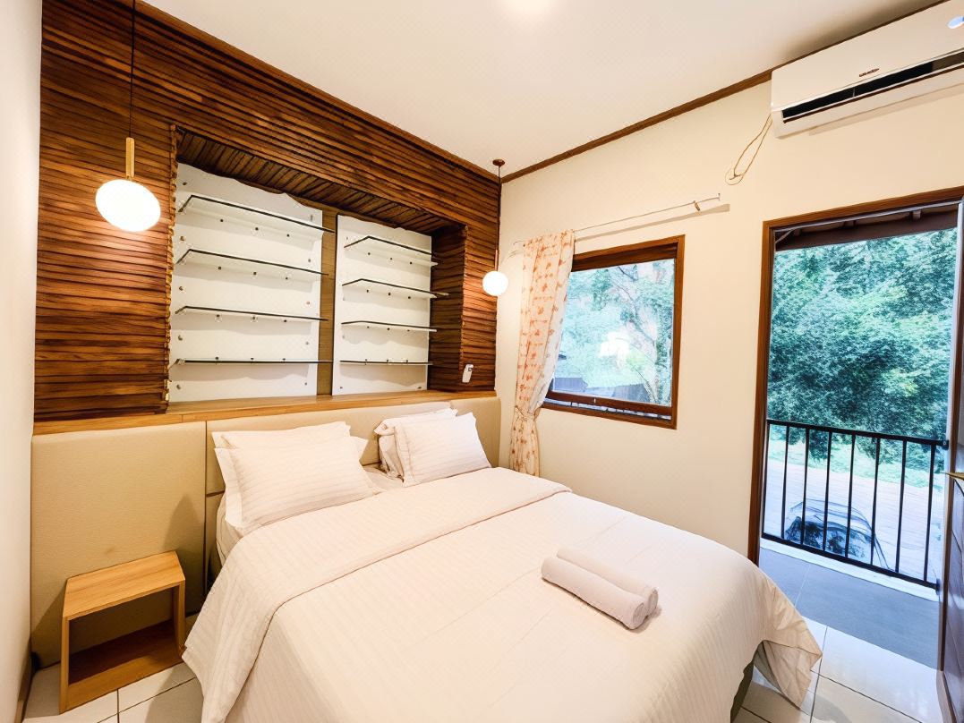 Villa Amethyst Lembang J-7 5 Br with Private Pool, Karaoke Set and Billiard