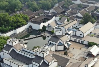 【点讲】苏州博物馆一日游【可协助预约+1.5小时人文讲解】【.5小时深度讲解，平常15人精品小团(大型节假 日20人左右)，赠蓝牙耳麦】