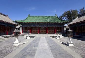 恭王府+胡同游+什刹海一日游·私家小团·导游讲解【[出游保证]：北京专业地接旅行社，一手资源，承诺本产品为无购物团，在线客服保姆式服务！】