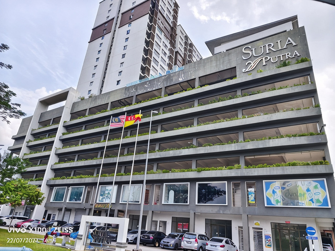 sp13a Netflix 6pax 2park kelab Rahman putra Sungai buloh