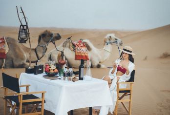 敦煌鸣沙山夜游【沙漠私人晚宴/烧烤红酒/越野冲浪看星空日落】【深度沙漠体验，一次美丽的沙漠邂逅。】