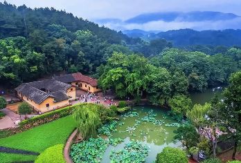 深度讲解|安心游|毛泽东故居+滴水洞+毛泽东铜像+刘少奇故里【[质优价美]20年专注于旅游服务业，让人体验不一样的韶山故里】