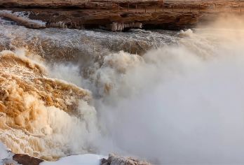 陕西黄河壶口瀑布一日游【可选头等舱/赠特色午餐/三环接早】【[无忧出行]西安市三环内酒店免费上门接，免去您找不到集合点的烦恼，让您无忧舒心出行。】