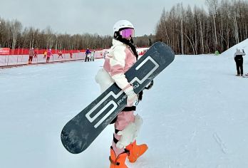 长白山魔界漂流+红松王滑雪+雪绒花+恩都里纯玩一日游【雾漫寒江，坠入冰雪幻境看雾凇垂首】