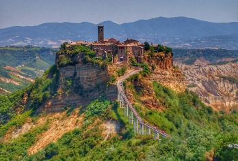 罗马+白露里治奥古城+博尔塞纳湖一日游【天空之城小众秘境】【专车出行不拼车，纯玩无购物，更自由更舒适更省心。】