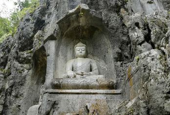 杭州西湖游船+雷峰塔+灵隐飞来峰一日游【纯玩团，天天发班】【优选行程 畅游地标景点，寻国家宝藏，赏世界文化遗产，漫游古街感受此座老城慢时光。】