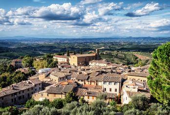 佛罗伦萨往返锡耶纳+蒙特里久尼+圣吉米尼亚诺｜中文包车一日游【感受乡村的文艺与松弛，欣赏经典地标】