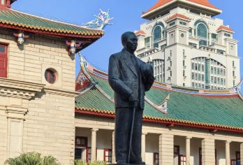 厦门大学一日游【正门入校丨当天可选】【●本产品提供厦门大学代预约入校参观服务，无需跟团集合，集合时间是入校时间点，下单请选择时间点。】