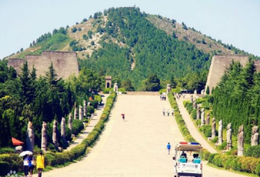 汉阳陵景帝博物馆+汉阳陵考古陈列馆+乾陵+懿德太子墓/包车游【汉阳陵是汉景帝刘启及其皇后王氏同茔异穴的合葬陵园。】