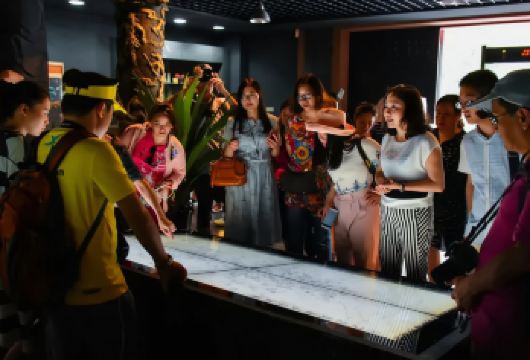 行者听×敦煌博物馆/独立讲述人+敦博认证+小团精讲【[行者听]签约独立讲解人，非体制内讲解员，互动问答、有亲和力】