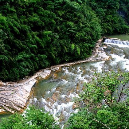 凤凰古城+朱砂古镇+天下苗城·苗王城一日游【精致小包随心游】