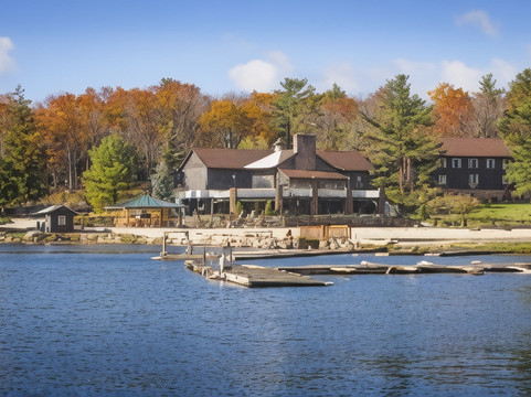 分裂岩度假高尔夫俱乐部