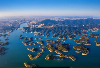 湖北咸宁三国赤壁古战场+羊楼洞+陆水湖包车一日游可英文服务【可提供英文及小语种导游服务-往返接送-可选导游-可代订门票】