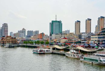 鸭绿江断桥+抗美援朝纪念馆+河口+虎山长城+安东老街一日活动【臻选小包团，0推销推广，一车一导，玩的放心！】
