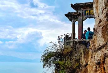 西山+跨海索道+滇池+大观楼+庾园一日游自由行：三环内免费接【[自由行]含西山门票+大巴摆渡车+电瓶车+跨海索道+滇池游船+庾园下午茶+三环内免费接】