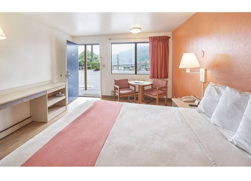 戈尔德比奇6号汽车旅馆-官方