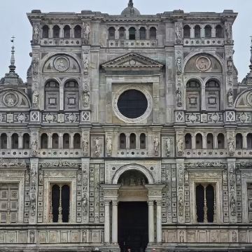 包车串联帕维亚五大名胜：修道院+两教堂+古城堡+老桥