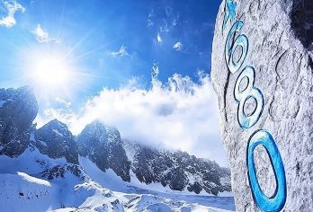 丽江玉龙雪山一日游【可选大/小索道+贴心赠送氧气+防寒服】【[适合人群]朋友休闲游 父母安心游 家庭温馨游 登山 摄影爱好者】