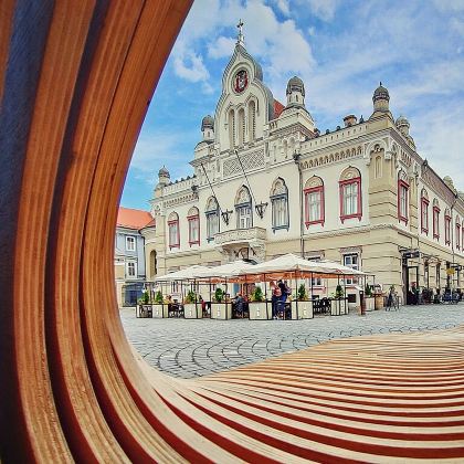 从贝尔格莱德出发至罗马尼亚蒂米什瓦拉胜利广场的一日往返游探险