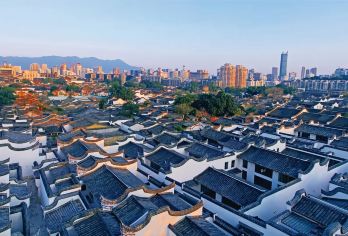 福州三坊七巷+林则徐纪念馆+南后街一日游【可私人定制的VIP包车服务，专业导游讲解福州历史，轻松自由行线路，您的满意度我们 放在第一位!】