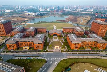 【浙江大学深度研学一日游】校园参观+学子经验分享+机器人课程【走进名校 体验名校风采和其深厚的历史底蕴】