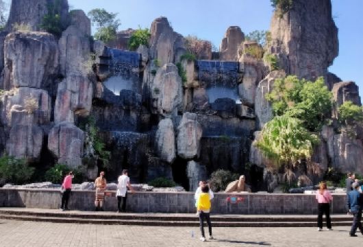 东莞粤晖园一日游【泰来楼、南韵馆 Get公司出游全新玩法】【[团队出游]您是否需要策划一场完美的公司旅行，快点击客服咨询吧】