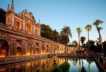 塞维利亚主教堂+塞维利亚王宫+圣十字区+彼拉多官邸+都市阳伞【精品包车，私享空间，上门接送，轻松出行】