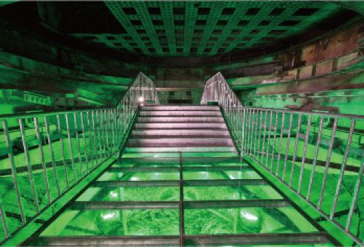 重庆816工程+小镇+洞见816演出一日游【2-8人纯玩团】【[816工程] 绝密核洞奇观，三线历史活教材，硬核工业遗址。】