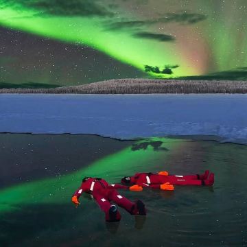 芬兰 罗瓦涅米 北极光漂浮体验/经典项目/含保暖漂浮衣/热茶