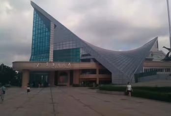 花城广场+白云山+黄埔军校+陈家祠+越秀公园+珠江夜间活动一日活动【精选广州具有代表性的历史景观及风景名胜，体现一日读懂广州上下两千年 品质出行、信誉保证。】