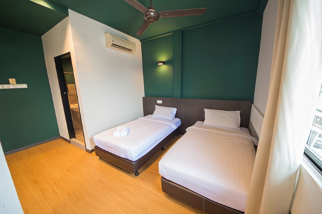 Room V Jalan Jenang by Secoms