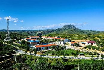 唐昭陵陵山景区+昭陵博物馆+袁家村一日游/探昭陵了解历史【昭陵是唐朝第二代皇帝唐太宗李世民的陵墓，占地面积200平方公里，共有陪葬墓180余座被誉为