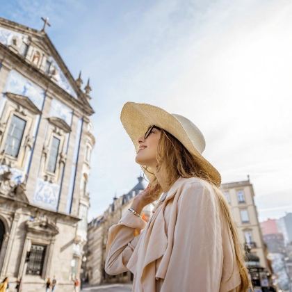 葡萄牙奥比多斯村+纳扎雷+卡尔莫教堂一日游