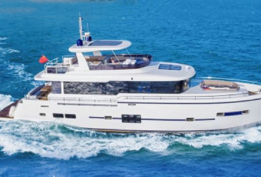 【深圳+金色海岸游艇一日游】含午餐丨地王观光+大梅沙海滨公园【[丰富玩乐]中英街“一街两制”、登顶地王观光·深港之窗，俯瞰深圳全景、大梅沙海滨公园】