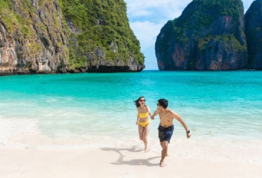 行程丰富：皮皮群岛+竹子岛+玛雅湾+鸡蛋岛一日游【新船启航DDAY88快艇快艇，皮皮群岛+竹子岛+玛雅湾+鸡蛋岛，行程丰富】