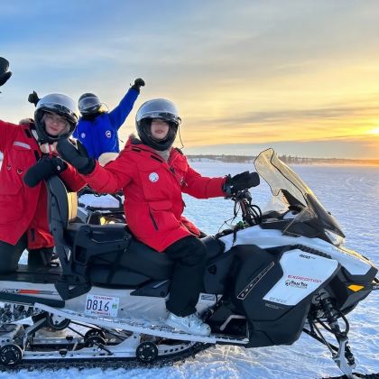 加拿大：黄刀镇户外体验雪地摩托｜英文拼团｜多套餐可选※