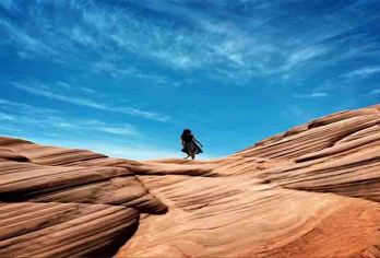 西安接送丨延安甘泉雨岔大峡谷一日游桦树沟月牙谷含餐西安周边游【摄影爱好者所 具有流动西街】
