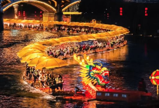 地心谷+宣恩夜景一日游丨私家团丨含景交丨纯玩团丨市区上门接送【[品质优选]不做中间商，不扣差价，只做厚道人心、匠心品质，良心价格，透明价格只为您避坑。】